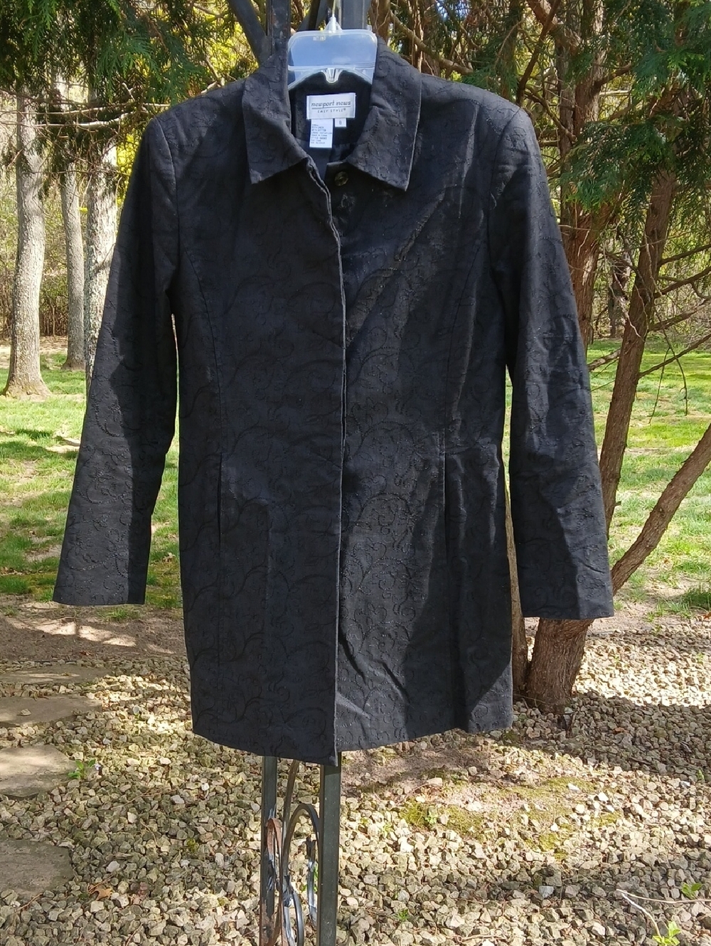 Newport News Easy Style Black Embroidered Dinner Jacket Sz 8